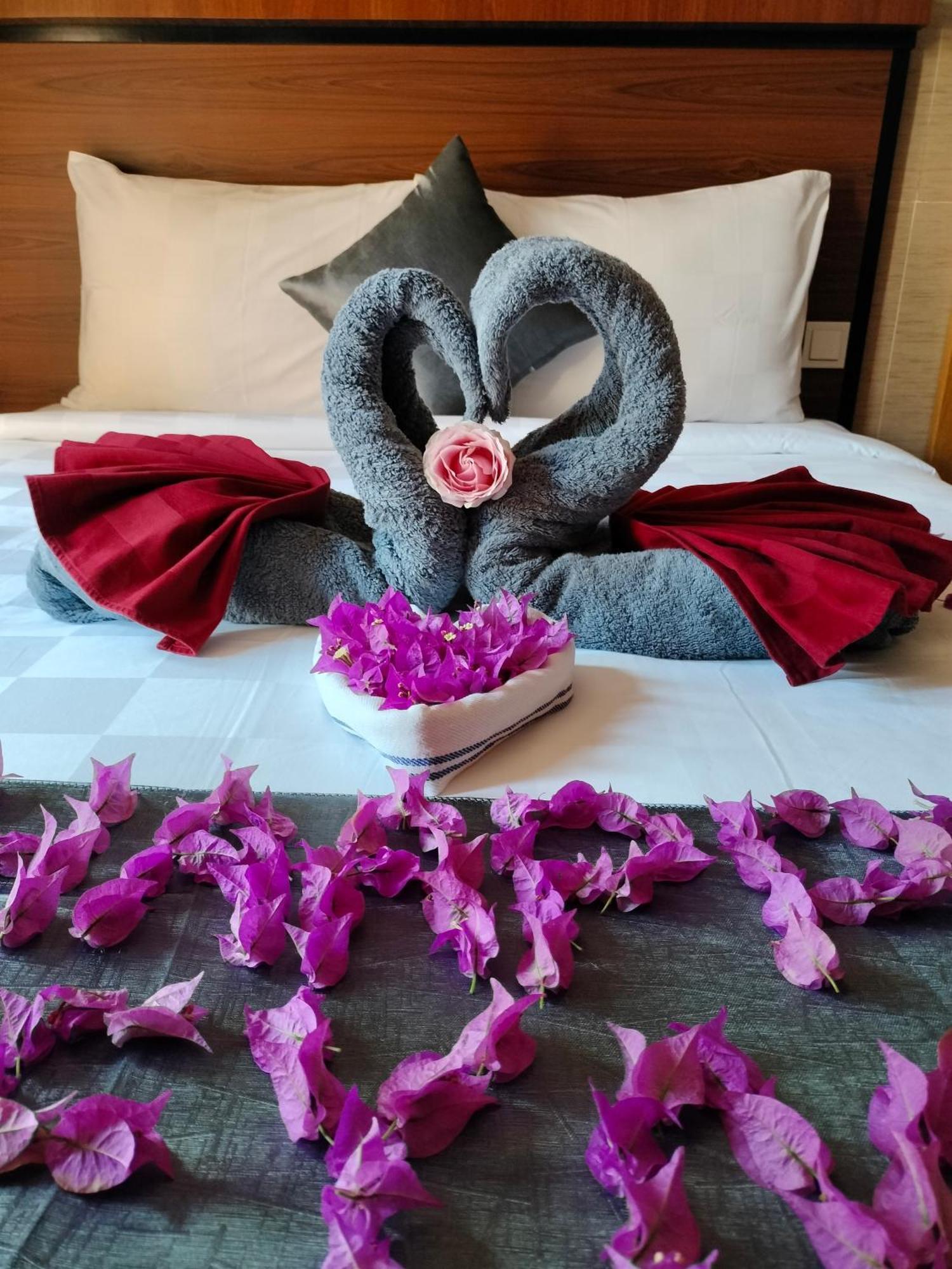 Tirtasuci House Hotel กูตา ภายนอก รูปภาพ